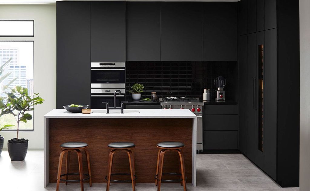 Black kitchen cabinets