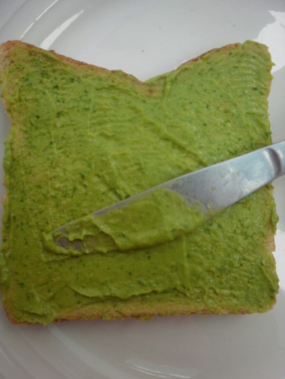 Avocado and Spinach Sandwich Spread