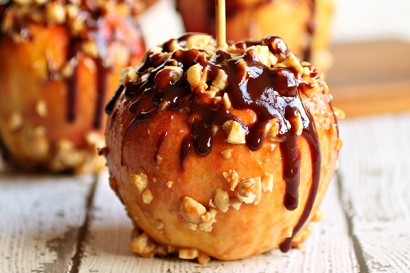 Nutty Peanut Buttery Caramel Apples