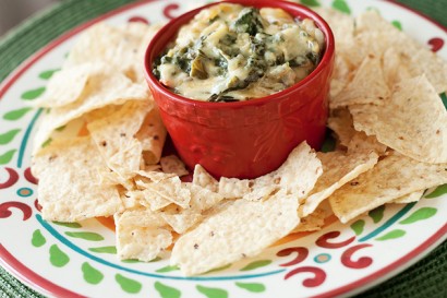 Warm Creamy Spinach Artichoke Dip