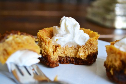 Mini Pumpkin Cheesecakes with Gingersnap Crust