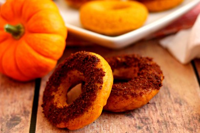 Pumpkin Cake Donuts