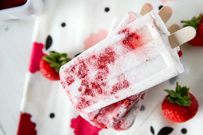 Strawberry Coconut Ice Popsicles