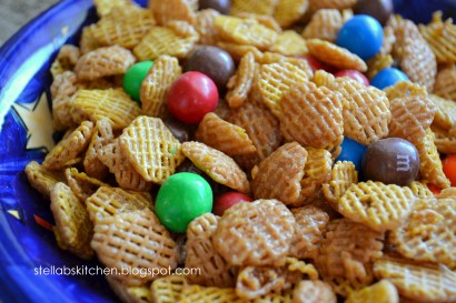 Caramel Cereal Mix (Microwave Snack Mix)