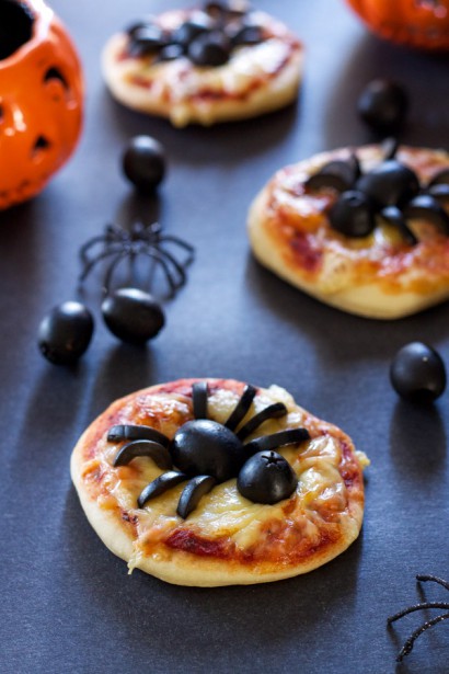 Mini Spider Pizzas