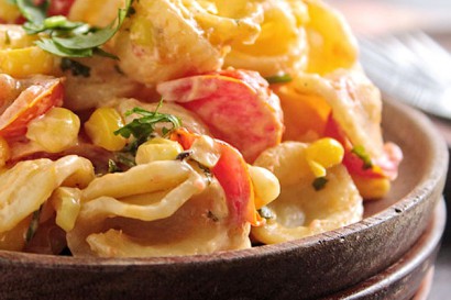 30-Minute Creamy Corn and Tomato Pasta