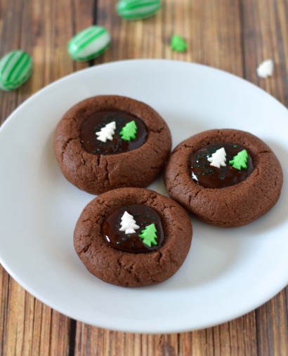 Mint-Chocolate Thumbprint Cookies