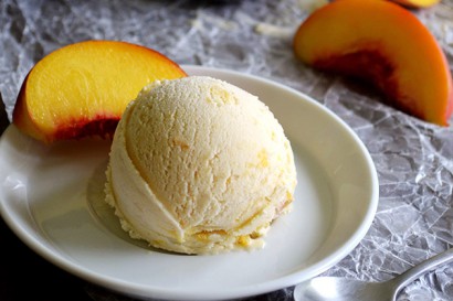 Fresh Peach Ice Cream